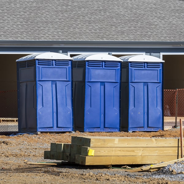 how can i report damages or issues with the porta potties during my rental period in Bosworth Missouri